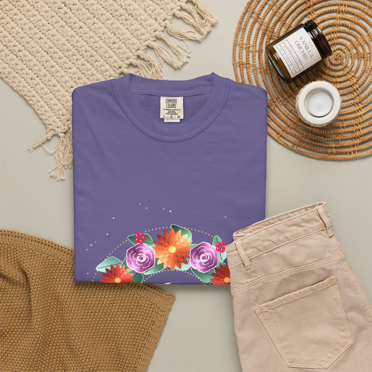 Night Wreath graphic tee, view 5