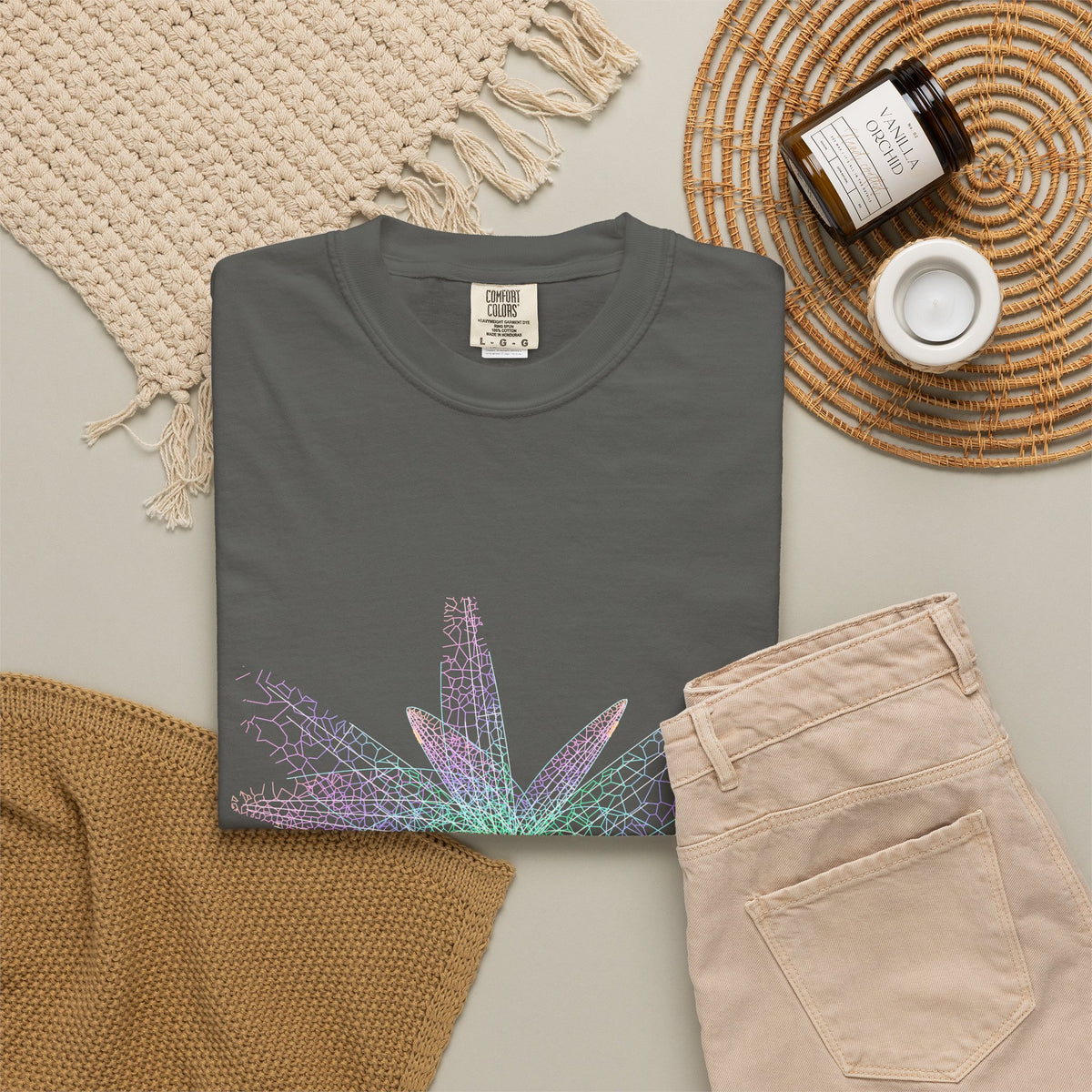 The Dragonfly Wing graphic tee, view 3