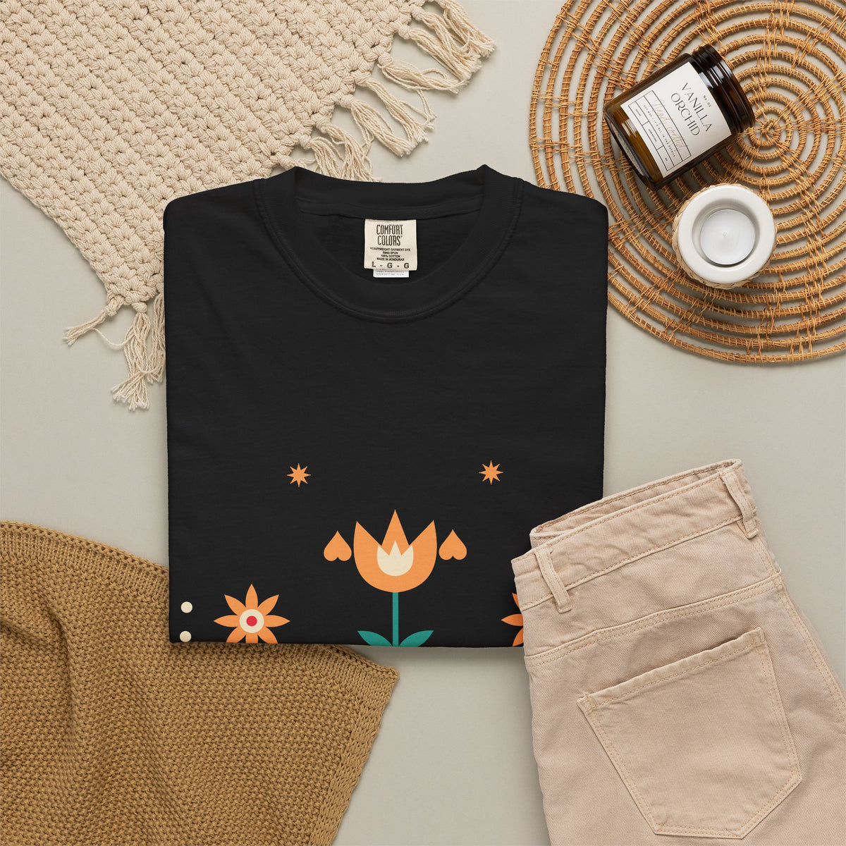 Folk Bloom graphic tee, view 3